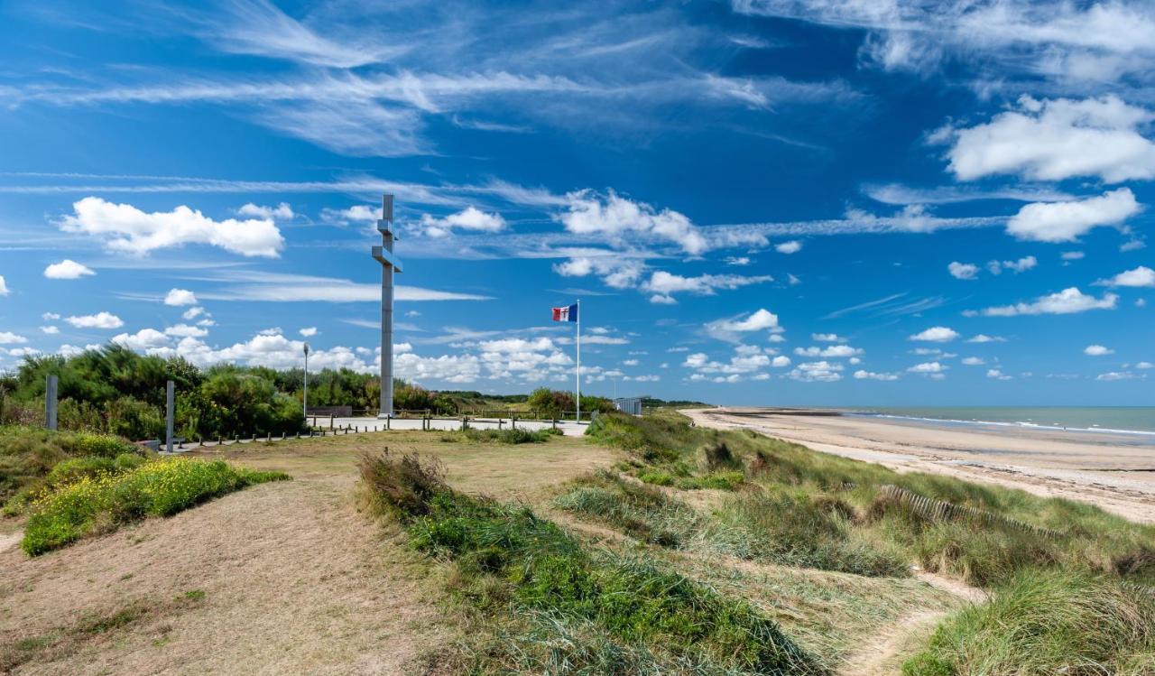 Appartement Au Pied De La Plage - Balcon - Parking Courseulles-sur-Mer Exterior photo